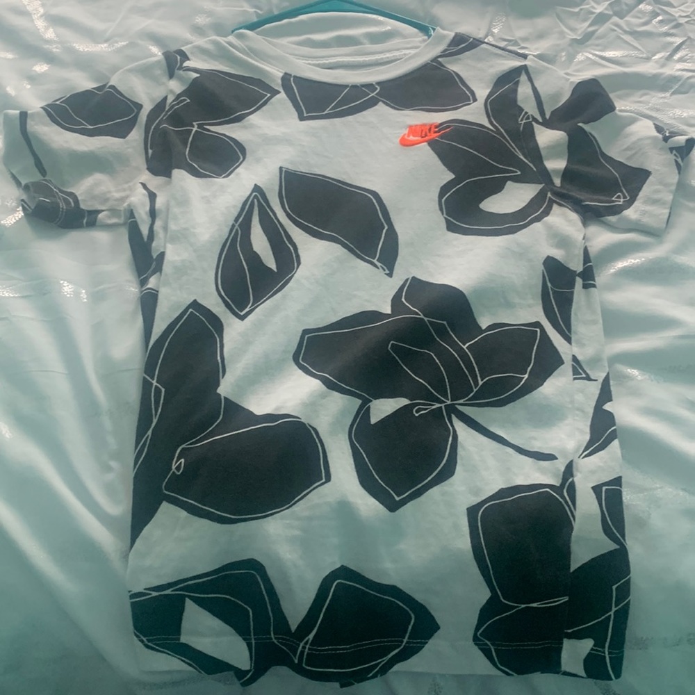 Nike shirt